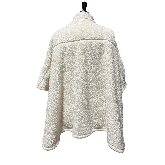 Calvin Klein Women’s Cream Sherpa Fleece Zip Poncho Jacket with Pockets One Size - Picture 4 of 6